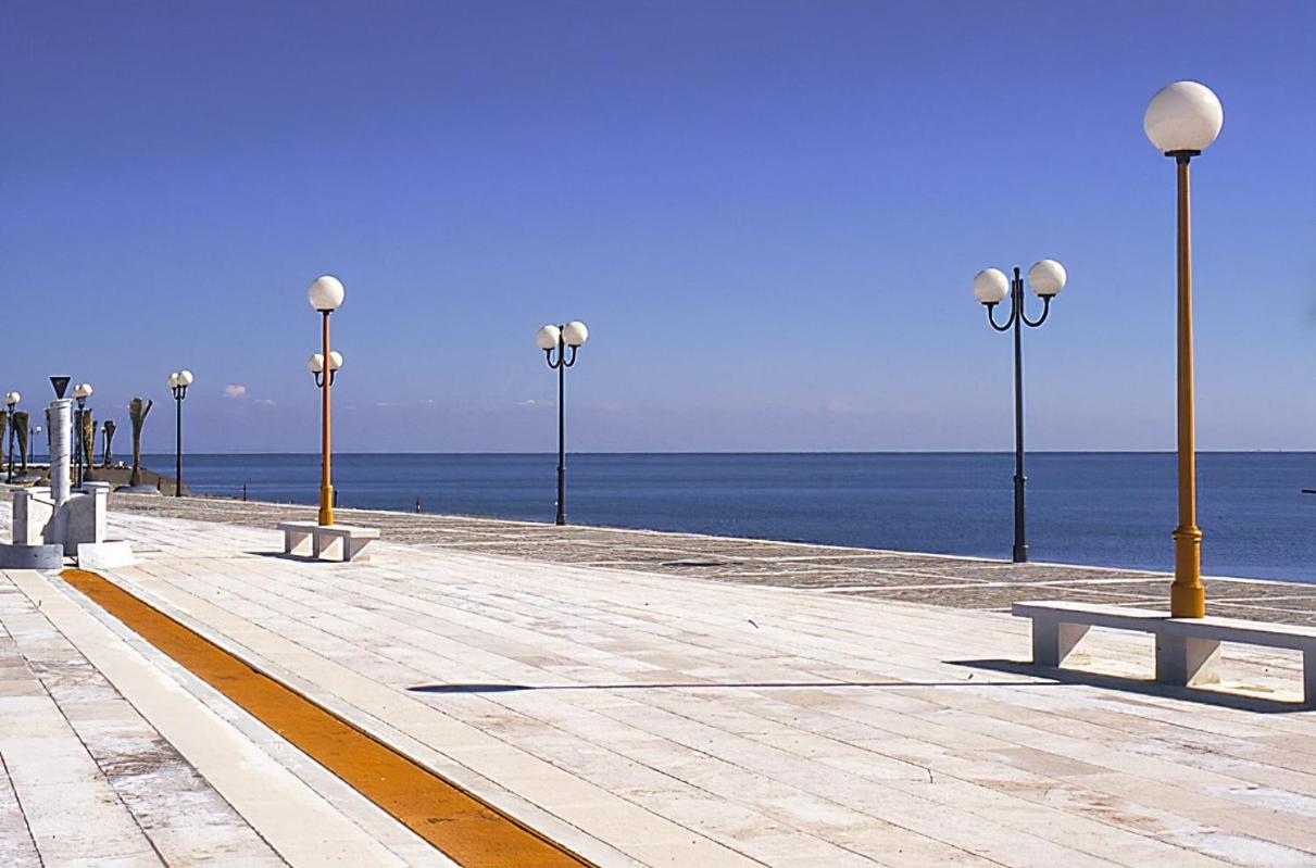 Ferienwohnung Stella Marina Jonica 1Km Vom Strand Mit Terrasse Policoro Exterior foto